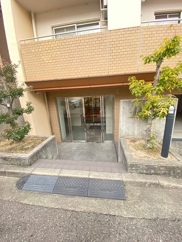 クレール仁川の外観