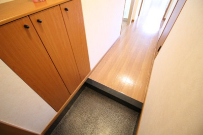 【玄関】 | ウエストビレッジ４３４