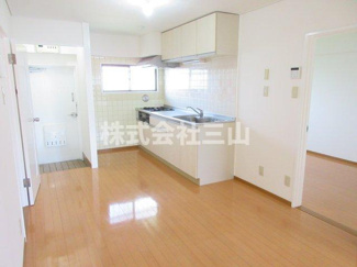 【居間・リビング】