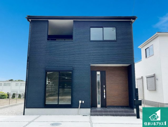 南あわじ市広田中筋　新築一戸建てのトイレ|シンプルなトイレは落ち着く空間！お手入れも簡単です！