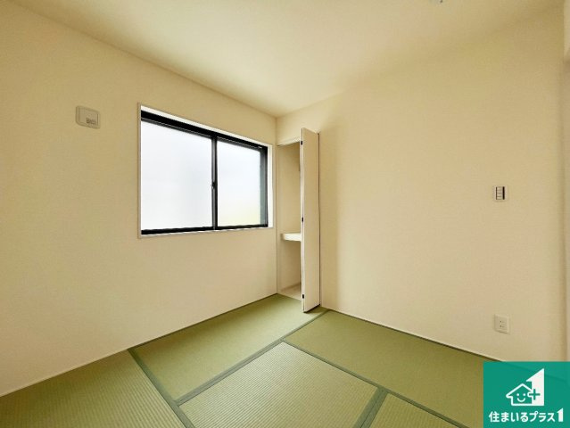 南あわじ市広田中筋　新築一戸建ての外観|周辺は落ち着いた街並みの住宅地！子育てがしやすい住環境です！まだ未完成ですが、現地でしかわからない事もございます。是非一度ご覧ください。