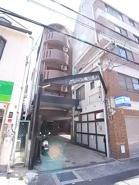 グレース神戸銘木の外観