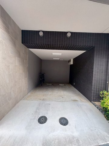 コージーコート釣鐘の駐車場