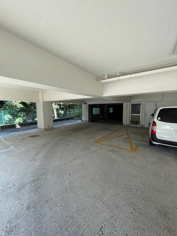 グリーンヒル舞子の駐車場