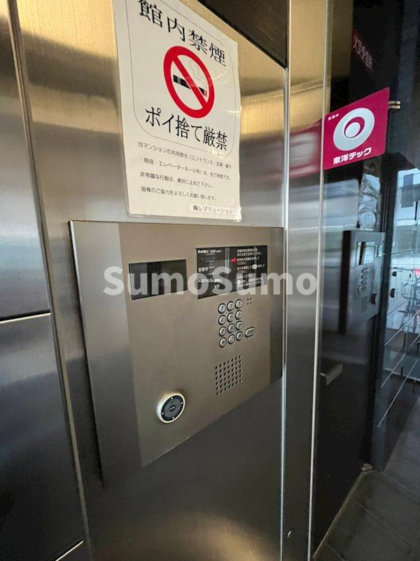 クレグラン南船場の外観
