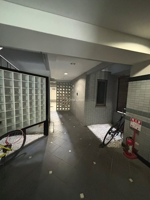GRAND STEADY徳井町(旧 ケイズコート東本町)のロビー|建物の内部です