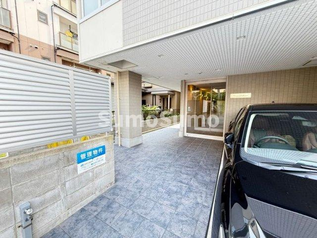 コートベルフラワーのエントランス|清潔なエントランスです