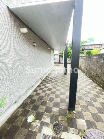 グルーブメゾン歌敷山のエントランス|建物の内部です