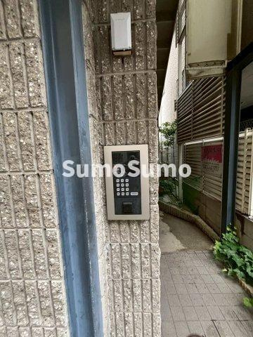 クリスタル大崎のエントランス