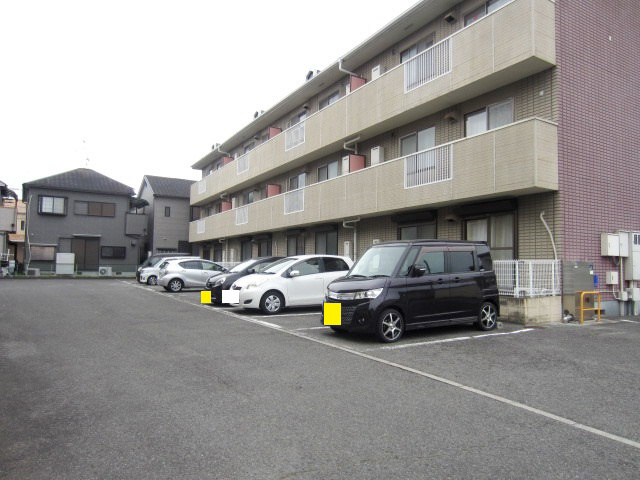 【駐車場】
