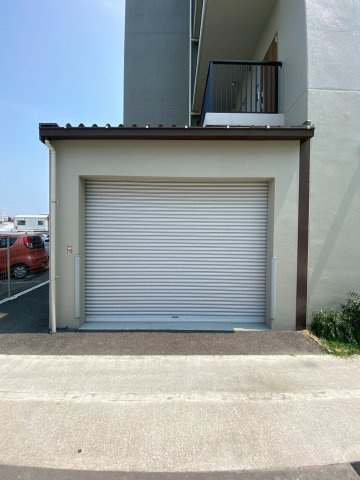 クローバー・マーレ神戸の外観