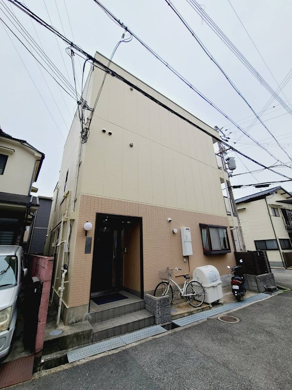 クレセント小林のエントランス