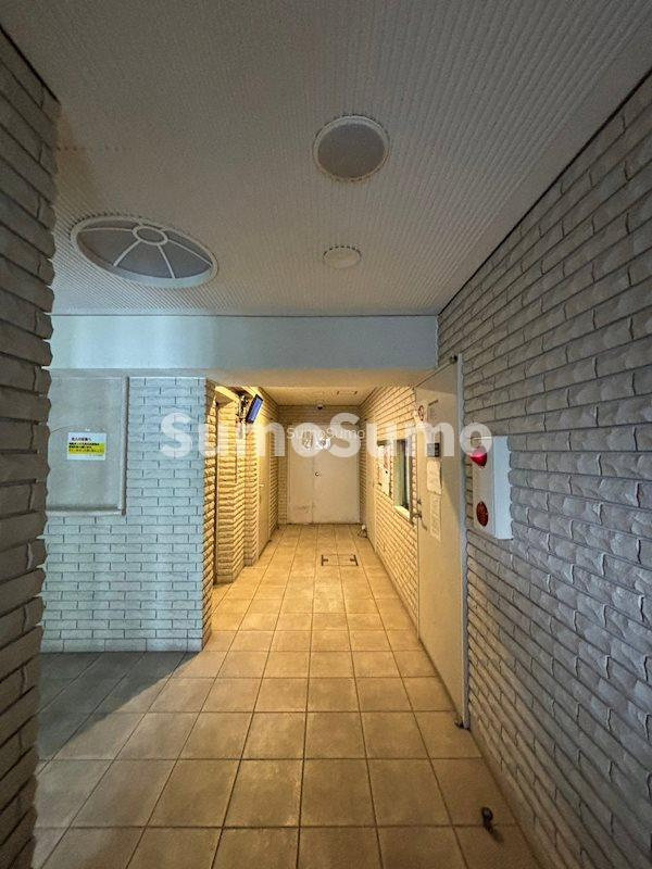 クレール上本町のロビー