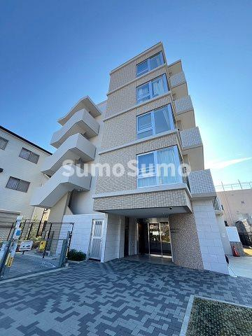 クローバー・レジデンスNISHIKITAの外観