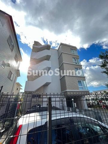 クローバー・レジデンスNISHIKITAの外観