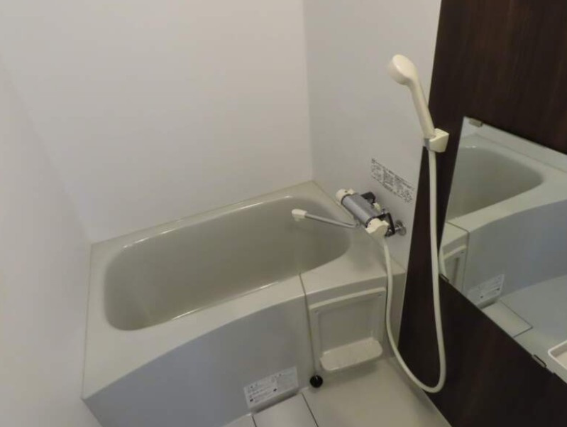 リブリ・小岩の浴室