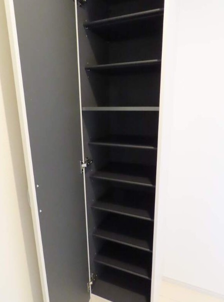 リブリ・小岩の玄関