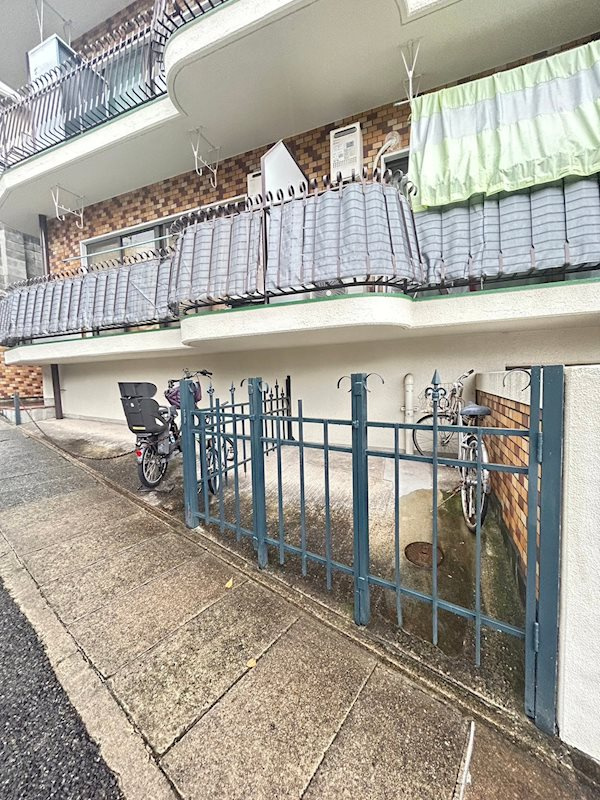グリーンハイツ六甲の外観