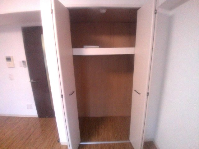 YKハイツ西明石Ⅱの収納