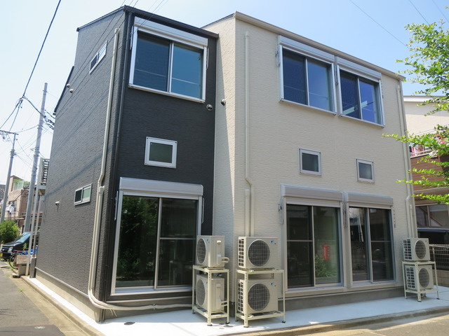 ラルーチェ江戸川の外観|２階建てのアパートです♪