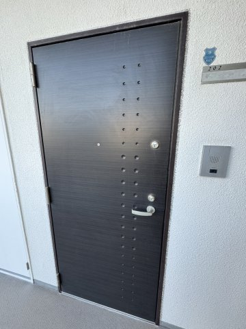 クレアドル須磨Ⅲの玄関|ゆったりとした玄関です