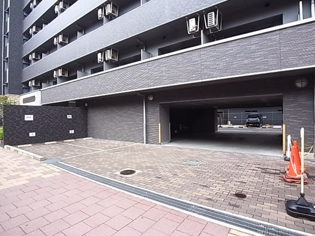 グレンパーク兵庫駅前の外観