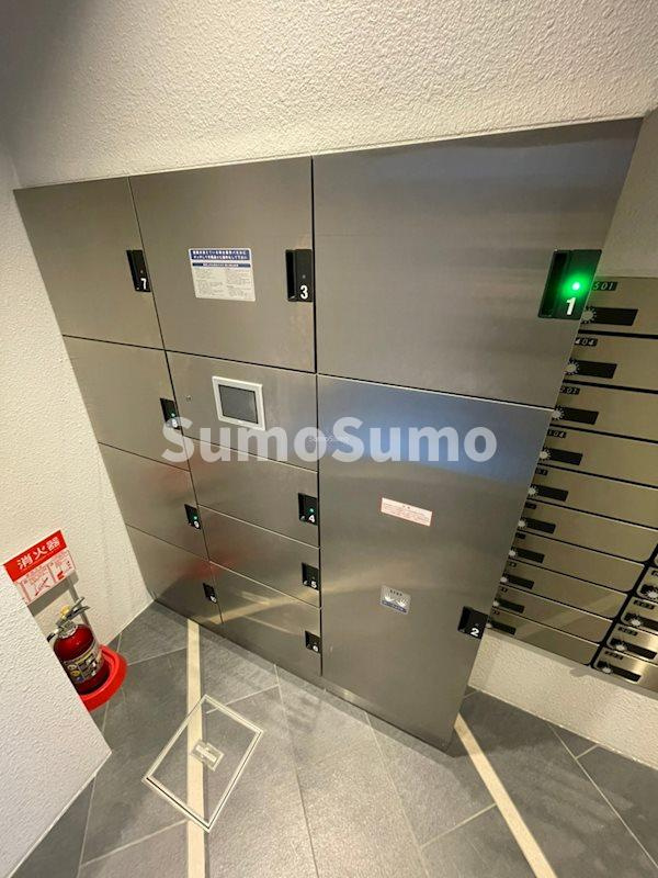 セレニテ堺筋本町プリエの外観