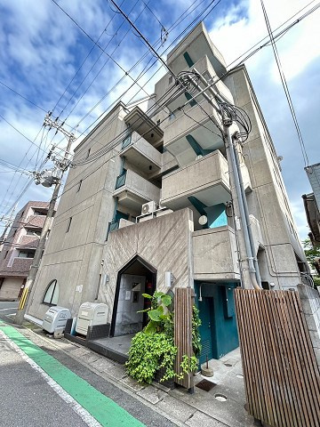 クワドリフォリオの外観