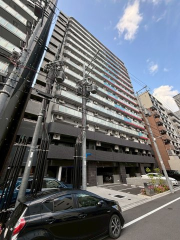 セレニテ難波グランデシュッドの外観