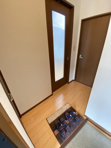 ノーズヴィラ一番館の内装|※同タイプの部屋写真です