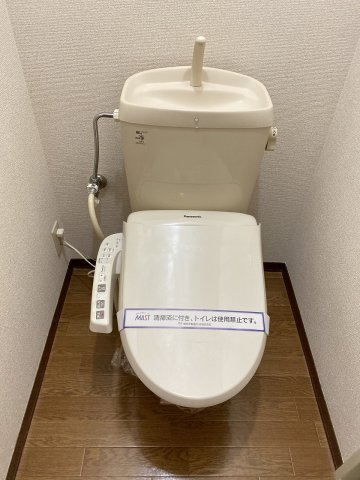 ノーズヴィラ一番館のトイレ|※同タイプの部屋写真です