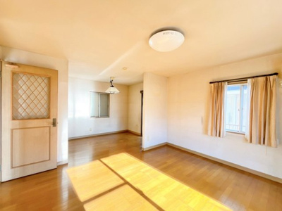 【居間・リビング】 | 前橋市下大島町　中古住宅