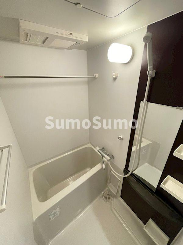 セレニテ本町グランデの浴室
