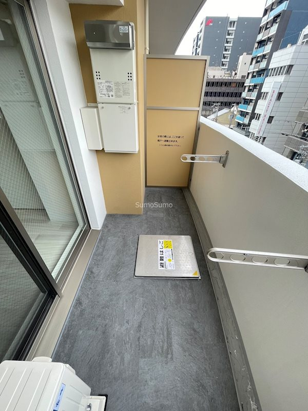 セレニテ本町東リアンのバルコニー