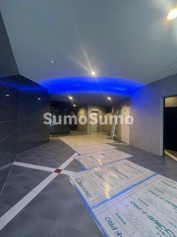 セレニテ難波リアンのロビー|建物の内部です