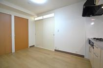 【居間・リビング】 | 秀和新川アネックス | おしゃれな居間です