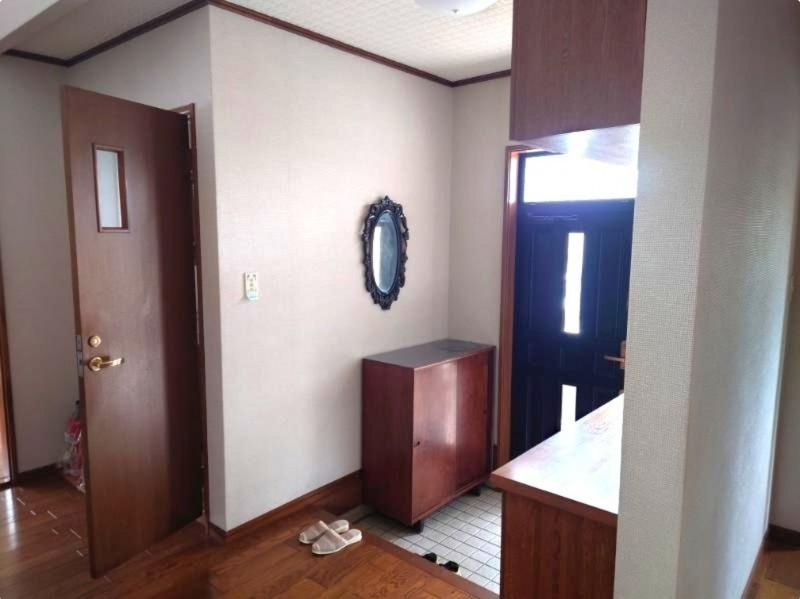 いわき市中央台鹿島1丁目　中古戸建の玄関