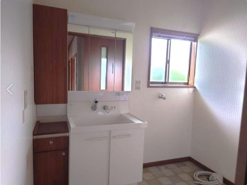 いわき市中央台鹿島1丁目　中古戸建の独立洗面台