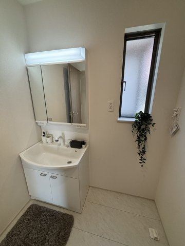 神戸市垂水区桃山台3丁目の独立洗面台