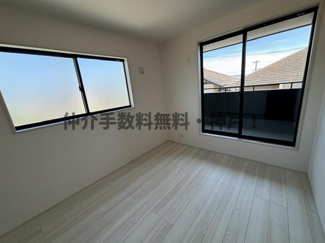 【洋室】 | 神戸市西区竹の台3丁目　新築戸建1号棟　仲介手数料無料！ | 明るい洋室です