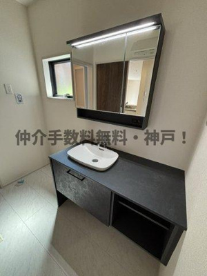【独立洗面台】 | 神戸市西区竹の台3丁目　新築戸建1号棟　仲介手数料無料！ | 独立洗面台です