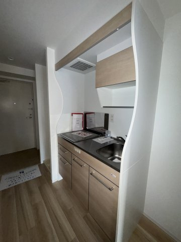 セレニテ神戸ミラクシュッドのキッチン