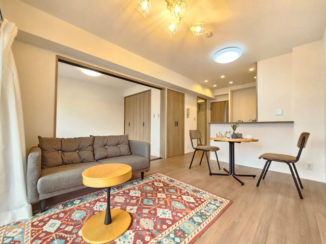 【居間・リビング】の画像