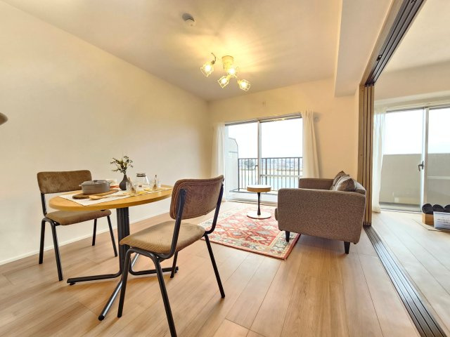 【居間・リビング】の画像