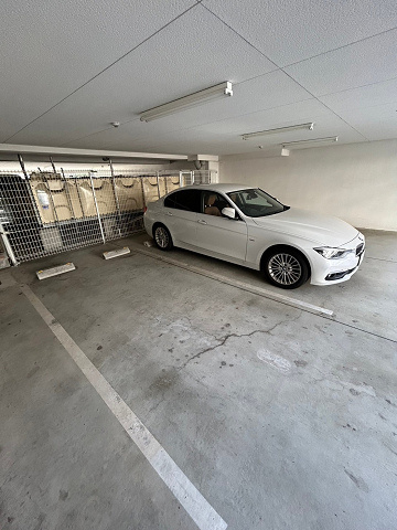 セレニテ西宮本町の駐車場