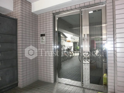 【エントランス】 | 松葉ビル