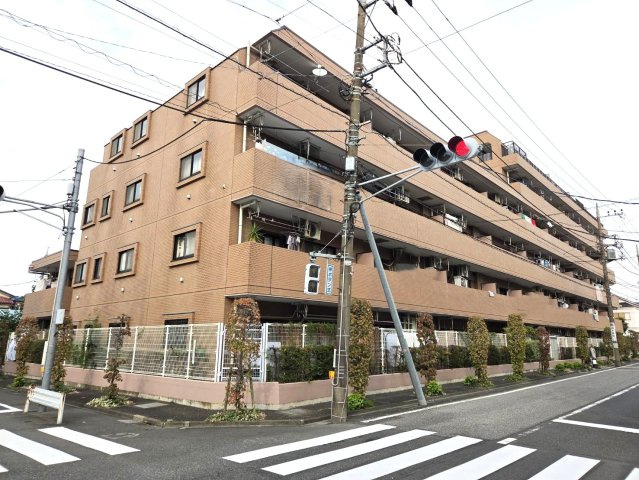 ライオンズガーデン竹の塚の外観