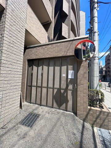 サムティ大阪WESTグランジール のエントランス|ゆとりのあるエントランスです