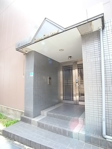 コモドカーサ魚崎のエントランス