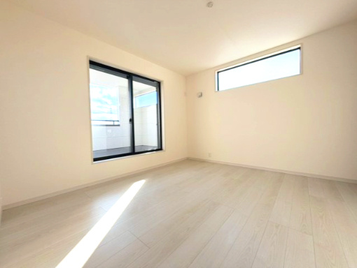 岸和田市池尻町3期全2棟リーブルガーデン　2号棟の洋室|明るい洋室です